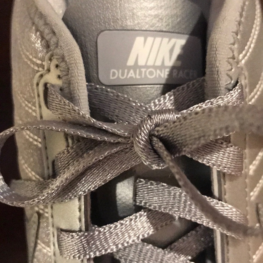 Brand new NIKE Ladies Silver Dualtone Racer - Picture 7 of 7